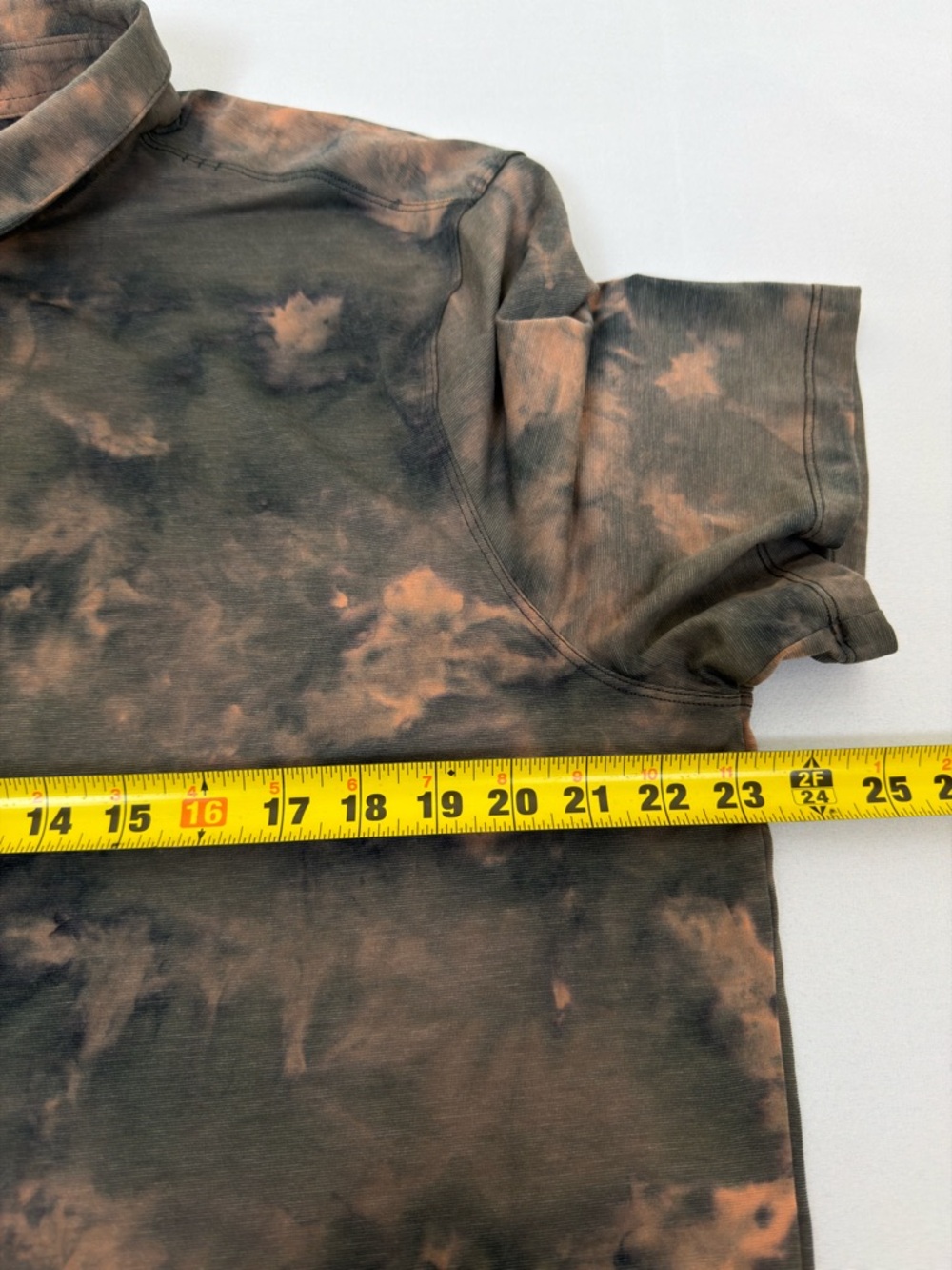 Lululemon Polo Shirt Mens L Tie Dye Brown Black Short Sleeve Performance - Picture 5 of 6